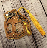 4x4 DIGITAL DOWNLOAD Honey Comb Bee Skull Sketch Bookmark